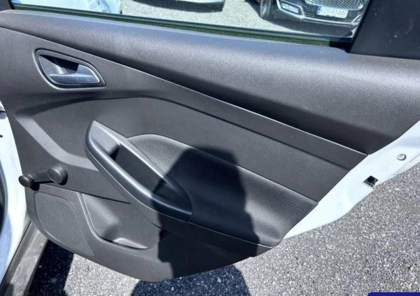 Ford Focus cena 25300 przebieg: 209133, rok produkcji 2015 z Chocianów małe 742
